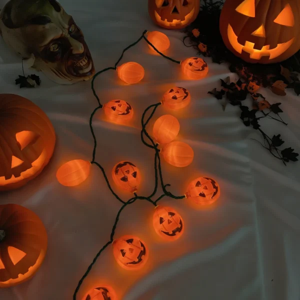 Halloween Pumpkin String Light - 20 LEDs, 5m, Solar-Powered - Image 6
